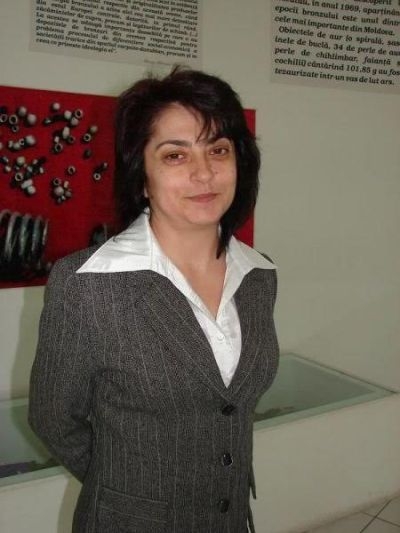 Actualitatea literara – Dansand pe miristi cu mierle