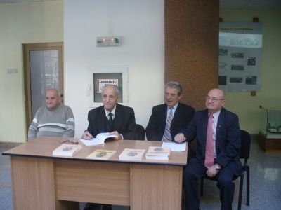 O carte ce imbogateste cercetarea marturiilor istoriei pe Valea Trotusului