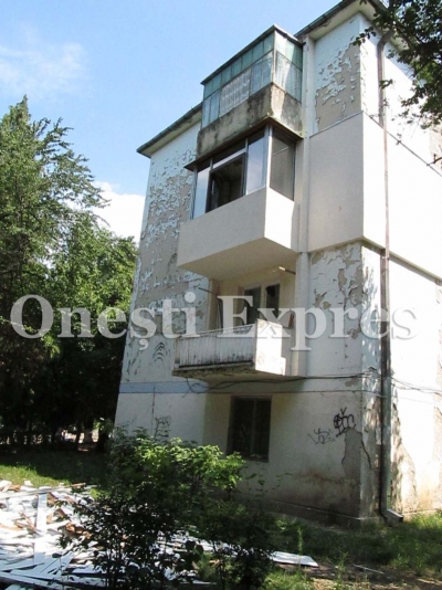 Reabilitare termica „la misto”: blocurile coscovite vor ramane cu instalatiile interioare vechi, cu subsolurile si terasele degradate Reabilitare termica „la misto”: blocurile coscovite vor ramane cu instalatiile interioare vechi, cu subsolurile si terasele degradate