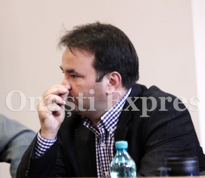 Laurentiu Neghina a ales sa mizeze pe stanga