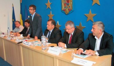 Tg. Ocna: lucrari de 5 milioane euro, 27 km de retea de canalizare