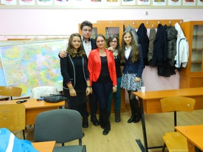 Pe primele locuri la un concurs de oratorie in limba engleza