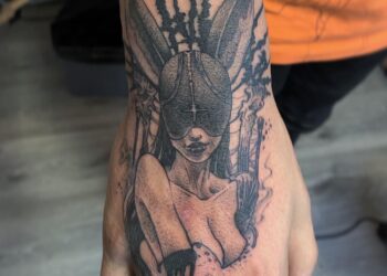 Tatuaje mici pentru bărbați: idei cool pentru încheietură